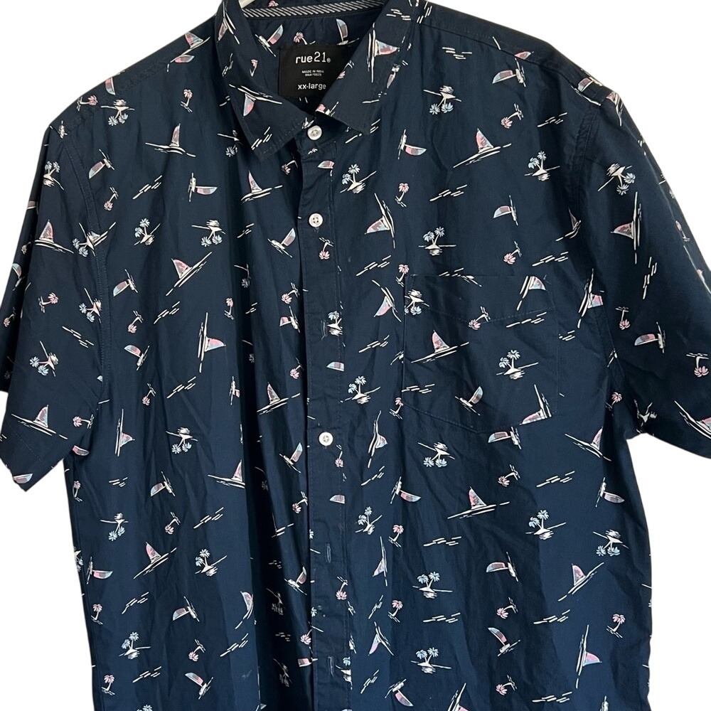 Rue 21 Mens XXL Navy Blue Sailboat Palm Tree Print Short Sleeve Button Up Shirt